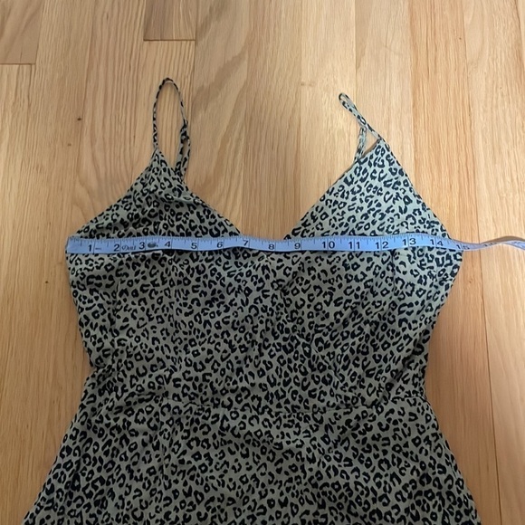 Leopard Mini Dress Small Ruffle Neutral Boho All In Favor Green Edgy Animal - Picture 12 of 13